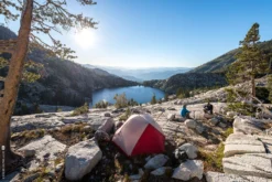 Tent MSR Hubba Hubba NX Grey 21 Tent MSR Hubba Hubba NX Grey -Kampeeruitrusting Winkel 10316 msr hubba lifestyle 03