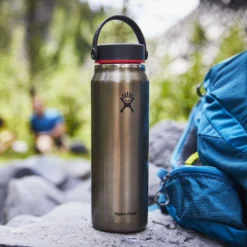 Thermosfles Hydro Flask Lightweight Wide Flex Cap Jasper 946 Ml 6 Thermosfles Hydro Flask Lightweight Wide Flex Cap Jasper 946 Ml -Kampeeruitrusting Winkel 2 hydro flask 32oz lightweight obsidian lifestyle 2