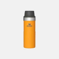 Thermosbeker Stanley The Trigger Action Travel Mug Saffron 0,35L -Kampeeruitrusting Winkel thermosbeker stanley the trigger action travel mug saffron 035l